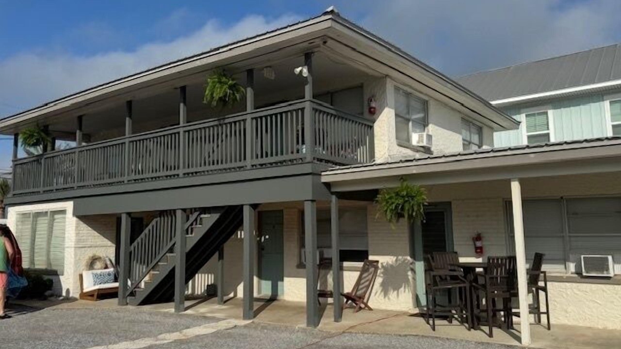 Photo of Outdoor in Biltmore Beach