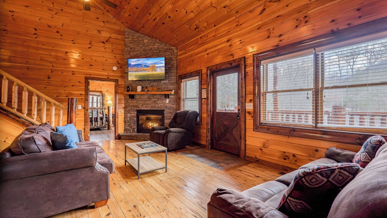 Photo of Livingroom in Cosby