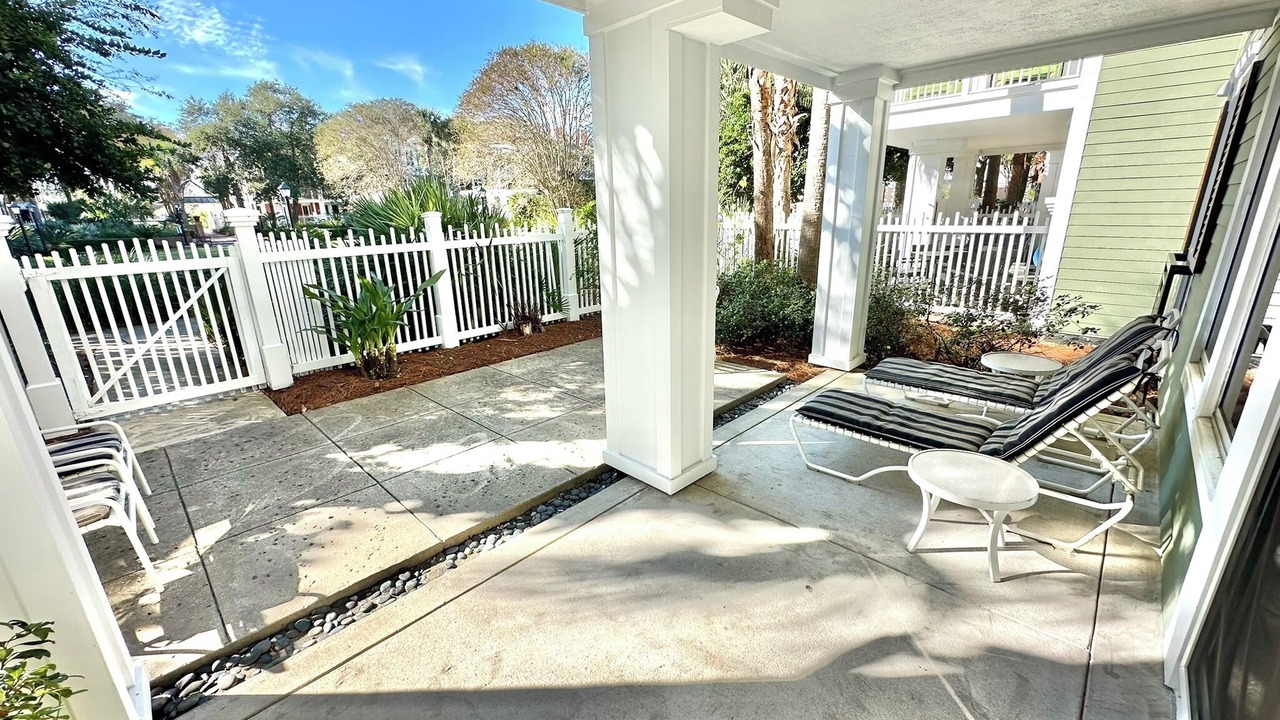 Photo of Outdoor in Baytowne Wharf