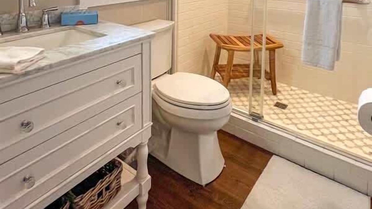 Photo of Bathroom in Indian Pass