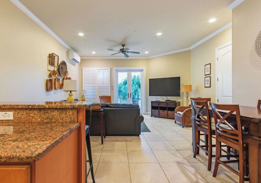 Photo of Livingroom in Pensacola Beach