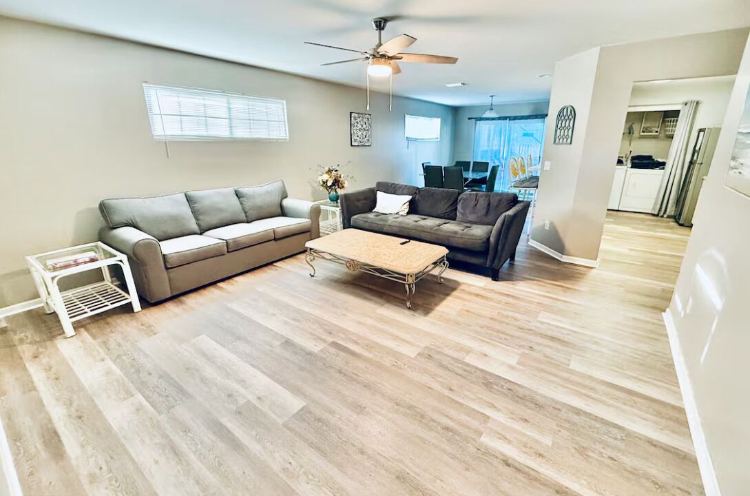 Photo of Livingroom in Riviera Beach