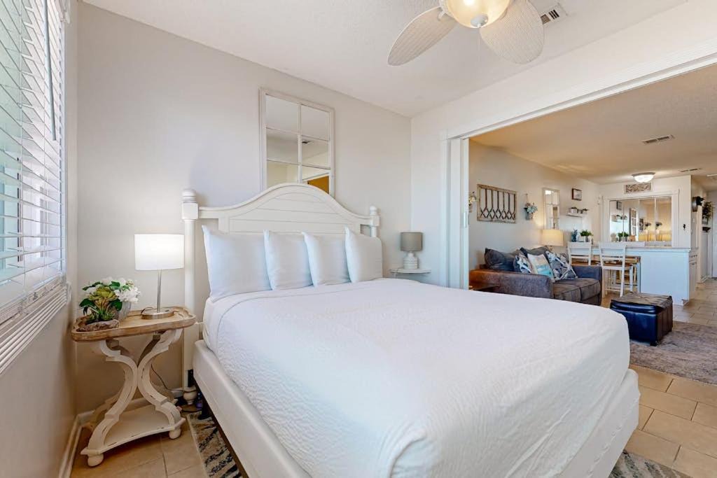 Photo of Bedroom in Navarre Beach