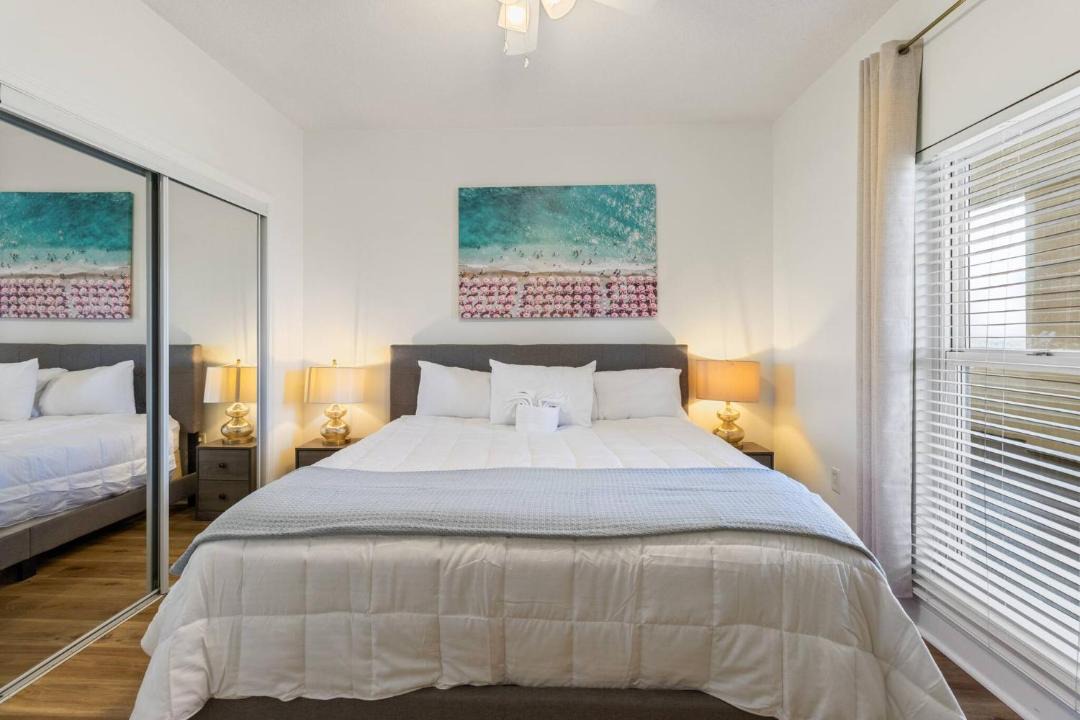 Photo of Bedroom in Long Beach