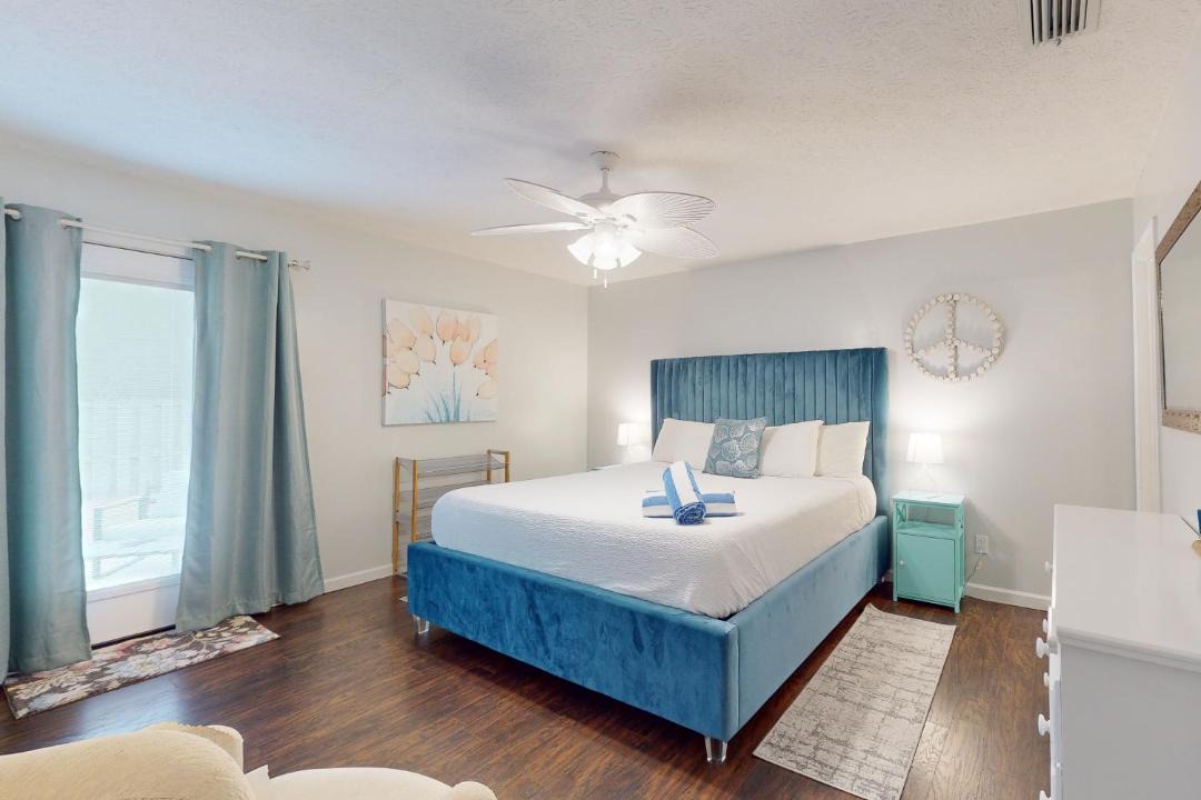 Photo of Bedroom in Holiday Beach