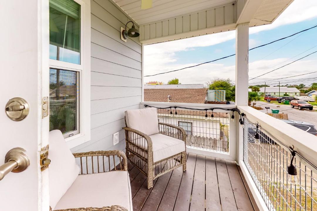 Photo of Patio Balcony in Biltmore Beach