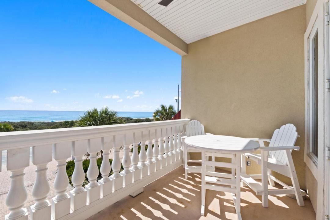 Photo of Patio Balcony in Laguna Beach