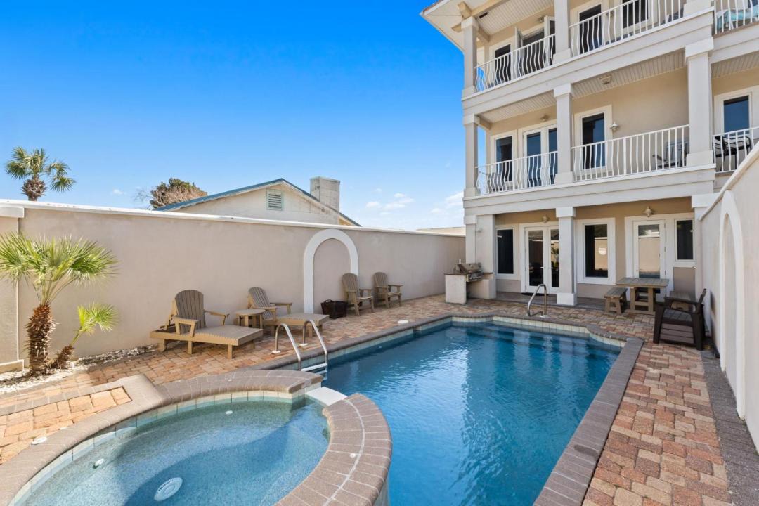 Photo of Patio Balcony in Laguna Beach
