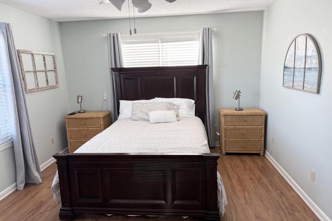 Photo of Bedroom in Navarre Beach
