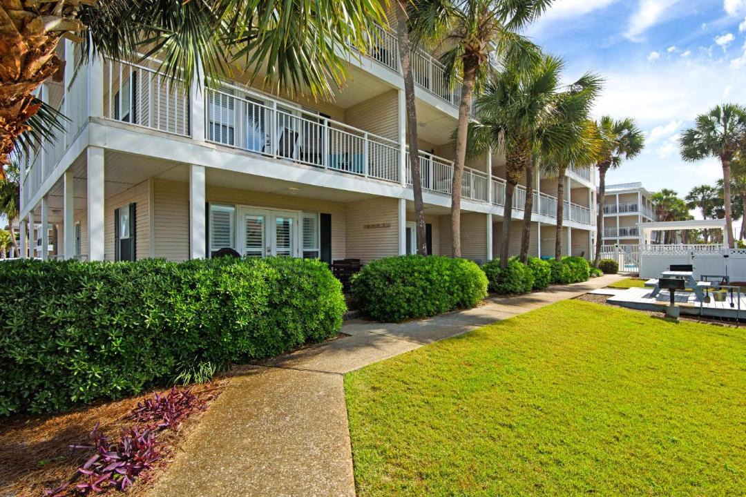 Photo of Patio Balcony in Crystal Beach