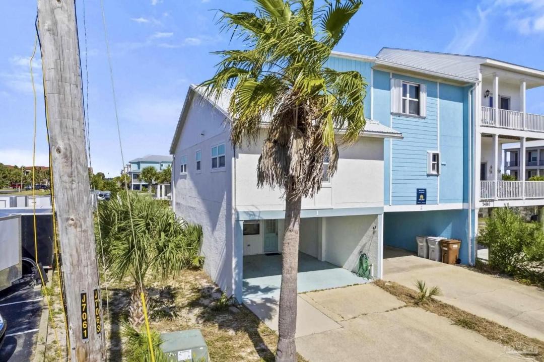 Photo of Buildings in Navarre Beach