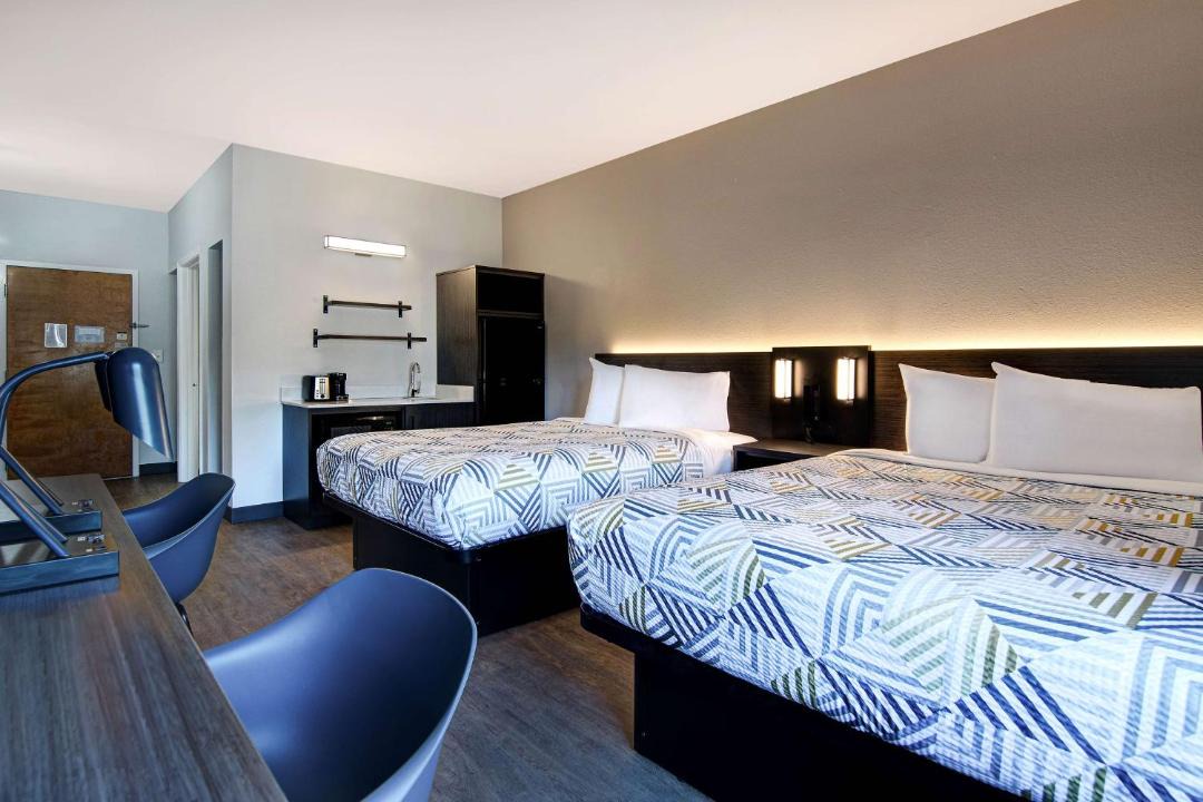 Photo of Bedroom in Pine Forest
