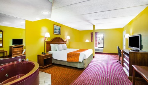 Suite, 1 King Bed, Non Smoking