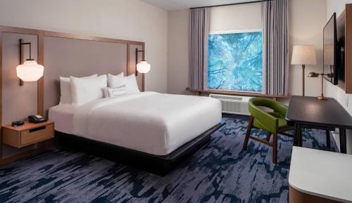 King Room with Bathtub - Mobility Access