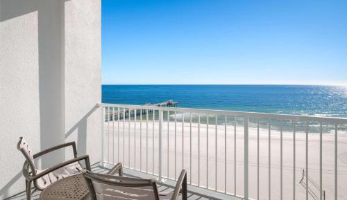 Queen Room with Two Queen Beds and Balcony - Beach Front/Non-Smoking