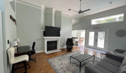 Three-Bedroom Vacation Home 