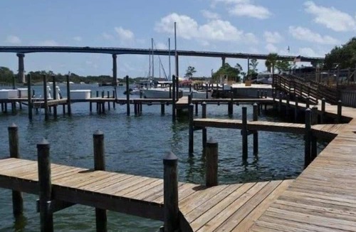 Sunset Pass Villa | Tranquil Retreat: Walk Out to Banana Bay White Sand Beach on the Intracoastal