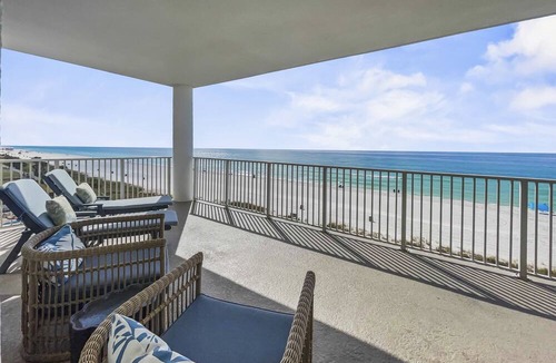 Long Beach Condo | Ocean Ritz-501 4 Bedroom Condo by RedAwning