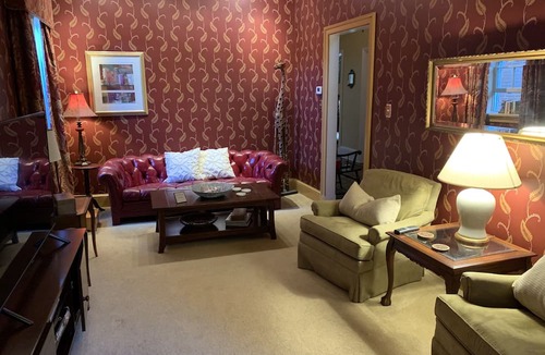 Burlington Bed & Breakfast | The Lily Inn