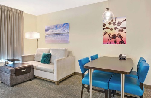 Panama City Beach Hotel | TownePlace Suites by Marriott Panama City Beach Pier Park