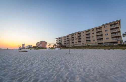 Panama City Beach Hotel | Holiday Inn Club Vacations Panama City Beach Resort by IHG