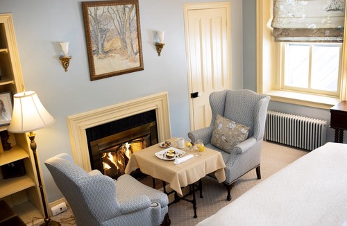 Stockton Bed & Breakfast | Woolverton Inn