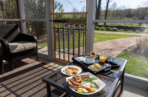 Stockton Bed & Breakfast | Woolverton Inn