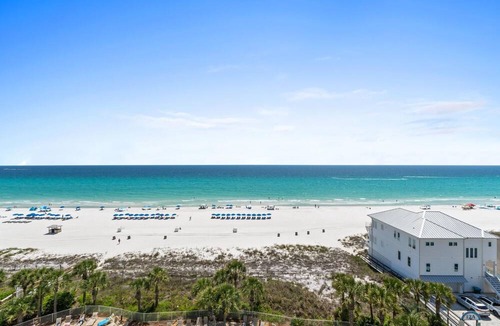 Thomas Drive Condo | Sterling Beach Resort by Panhandle Getaways