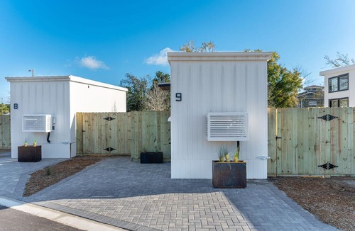 Fort Walton Beach Cabin | Waterfront Access Private Hot tub Yard 9