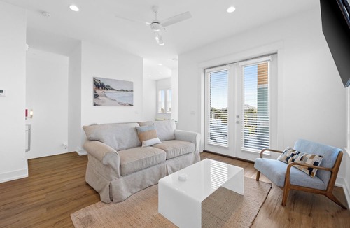 Silver Sands Beach Apartment | Take it Easy by Book That Condo