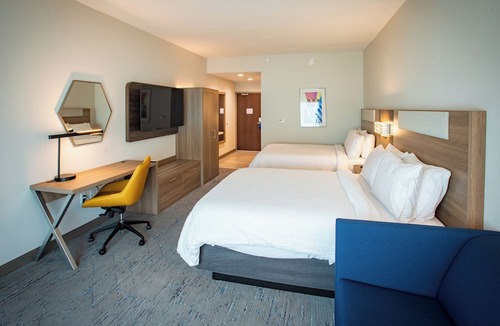Ferry Pass Hotel | Holiday Inn Express & Suites Pensacola Airport North – I-10 by IHG
