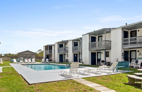 Panama City Beach Villa | Hook Wine and Sinker by Book That Condo