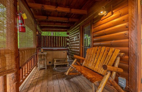 Gatlinburg - Pigeon Forge Cabin | Happily Ever After