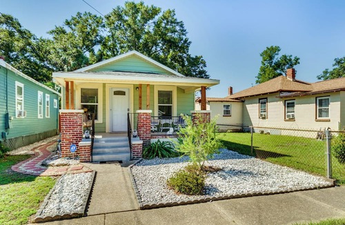 South Pensacola Cottage | Pet-friendly Pensacola Home w/Patio & Yard!