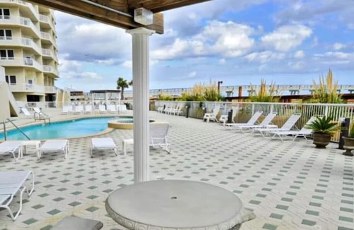 Navarre Beach Apartment | Escape to Paradise: Beautiful 3 bedroom Summerwind Condo! Located directly on the Gulf!