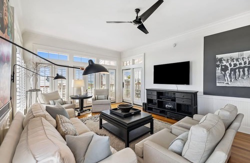 Beach District Condo | Top Floor Condo w/Gulf Views and Balcony