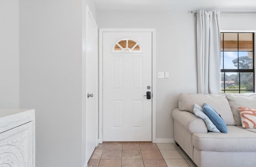 Gulf Breeze House | Dog-friendly coastal home with enclosed yard, firepit, grill, covered patio, AC