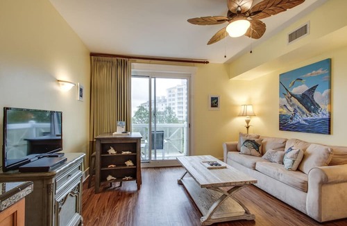 Baytowne Wharf Condo | The Marlin at Sandestin: Coastal Studio Retreat