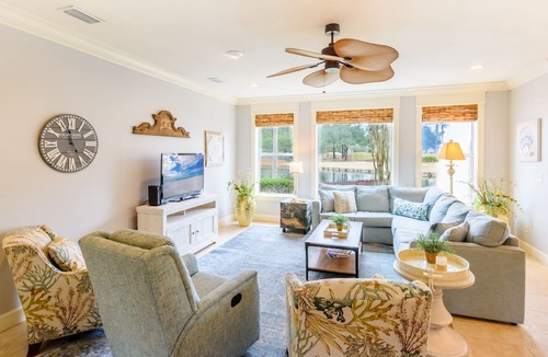 Sandestin Condo | Ground Floor Condo ~ Golf Cart ~ Screened Patio
