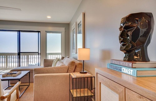Sunnyside Condo | Ramsgate 22 | Renovated Gulf-Front Escape