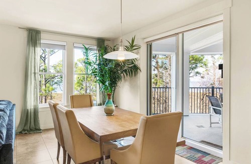 Baytowne Wharf Condo | Free Resort Tram | Stunning Bay Views from Corner Balcony | Bahia 4324 | Sandest
