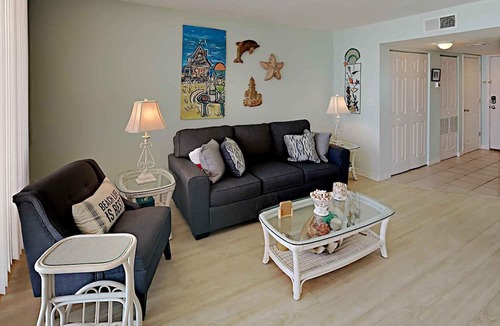 Pensacola Beach Condo | Beachfront Pensacola Beach Condo Featuring All the Comforts of Home & More!