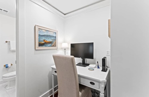 Gulf District Condo | Gulf and Pool Views with Beach Access