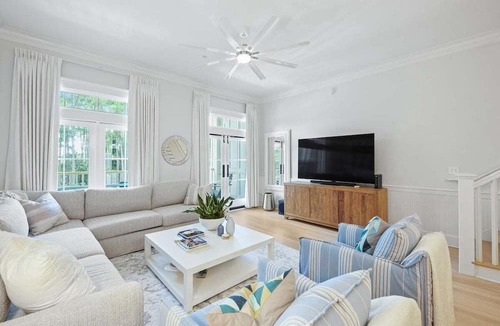 Beach District Condo | PRIME LOCATION! WATERCOLOR CONDO FULLY RENOVATED! STEPS TO BEACH CLUB!