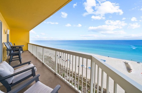 Panama City Beach Condo | The Sunset at Calypso | West-End Corner Beachfront Residence-Steps to Pier Park