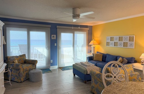 Fort Walton Beach Condo | #302- TOP FLOOR, GULF FRONT! NOW BOOKING SPRING AND SUMMER! BCH SERVICE INCL!