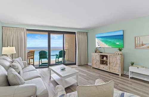 Sandestin Condo | Rate Reduced! Beachfront 1BR w/Gulf Views, GOLF CART! Steps to Beach & Pool.