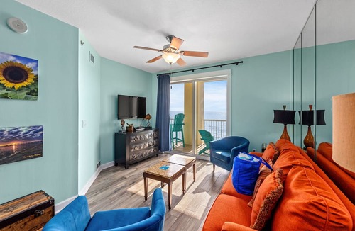 Panama City Beach Condo | GULF FRONT 2br with Phenomenal Reviews in Grand Panama - Dog Friendly!