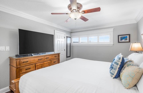 Holiday Isle Condo | 506- Stunning one bedroom condo