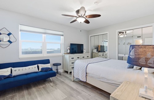 Fort Walton Beach Condo | Nautilus 2507 - Million Dollar View! 2 BR 2 BA